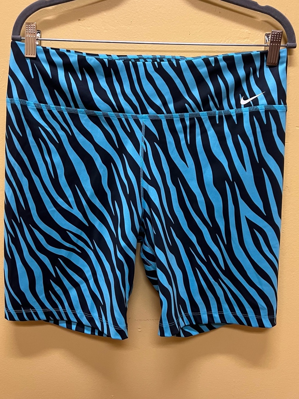 Nike Women's Blue and Black Zebra-Print Bike Shorts